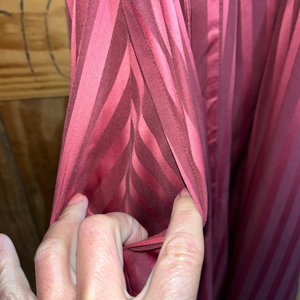 Cabernet Pink Striped Robe - Picture 6 of 13